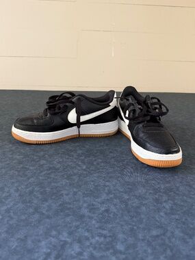 Nike Air Force 1 Low Gum & Black Shoes Size 6y